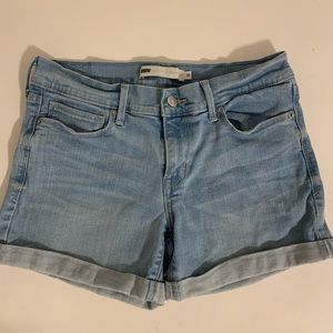 Levi shorts